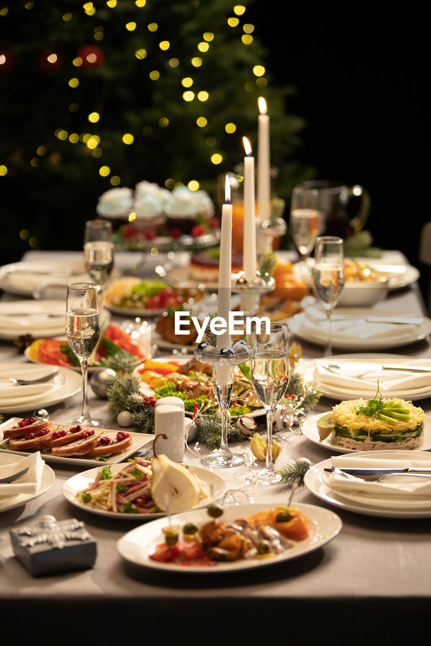 VIEW OF FOOD SERVED ON TABLE AT CAFE