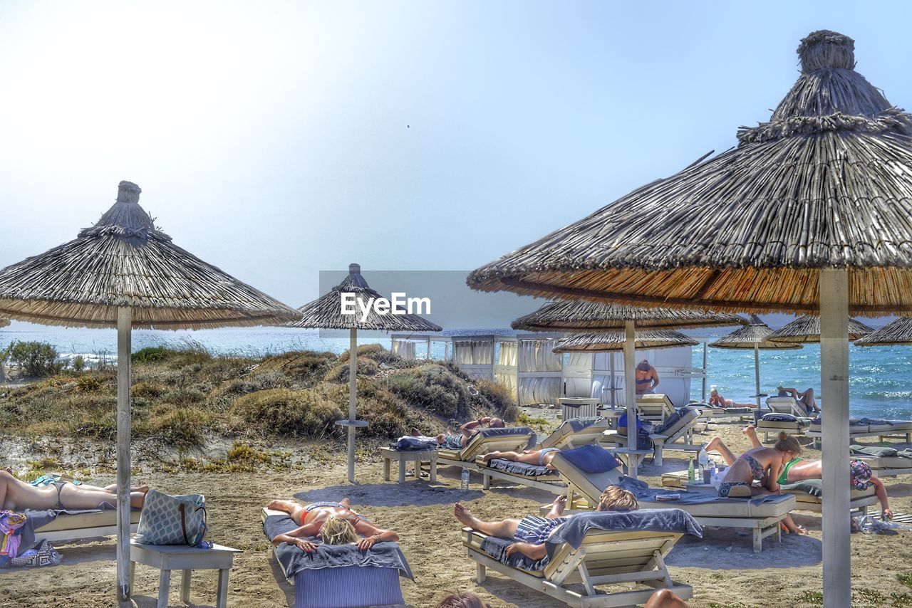 PANORAMIC VIEW OF BEACH AGAINST SKY