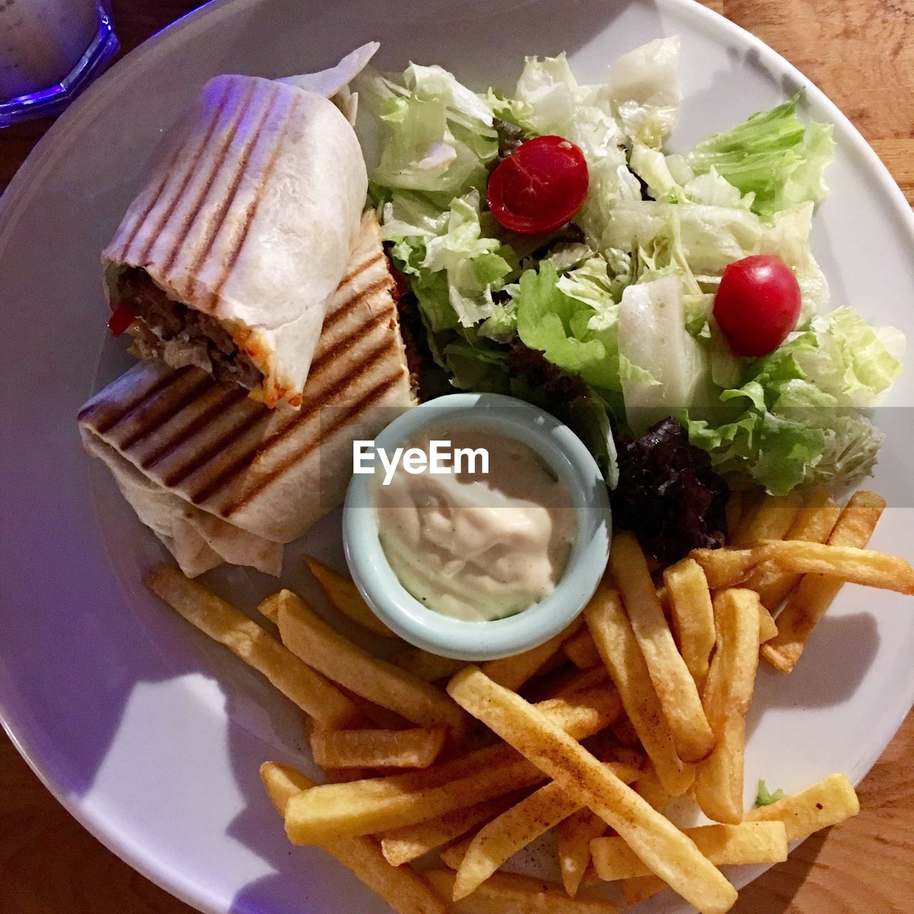 CLOSE-UP OF FOOD SERVED ON PLATE WITH SAUCE