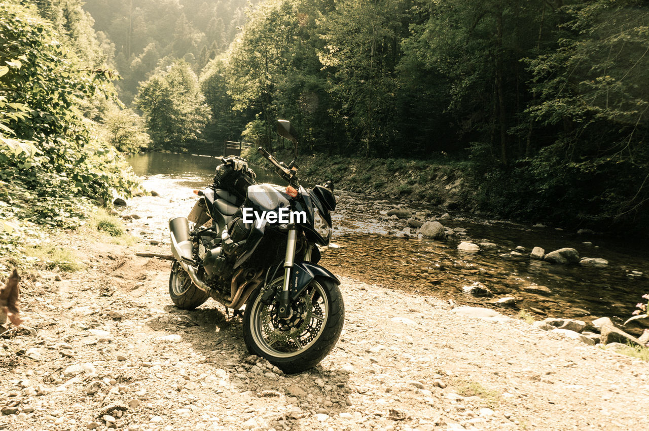 BICYCLE ON DIRT ROAD