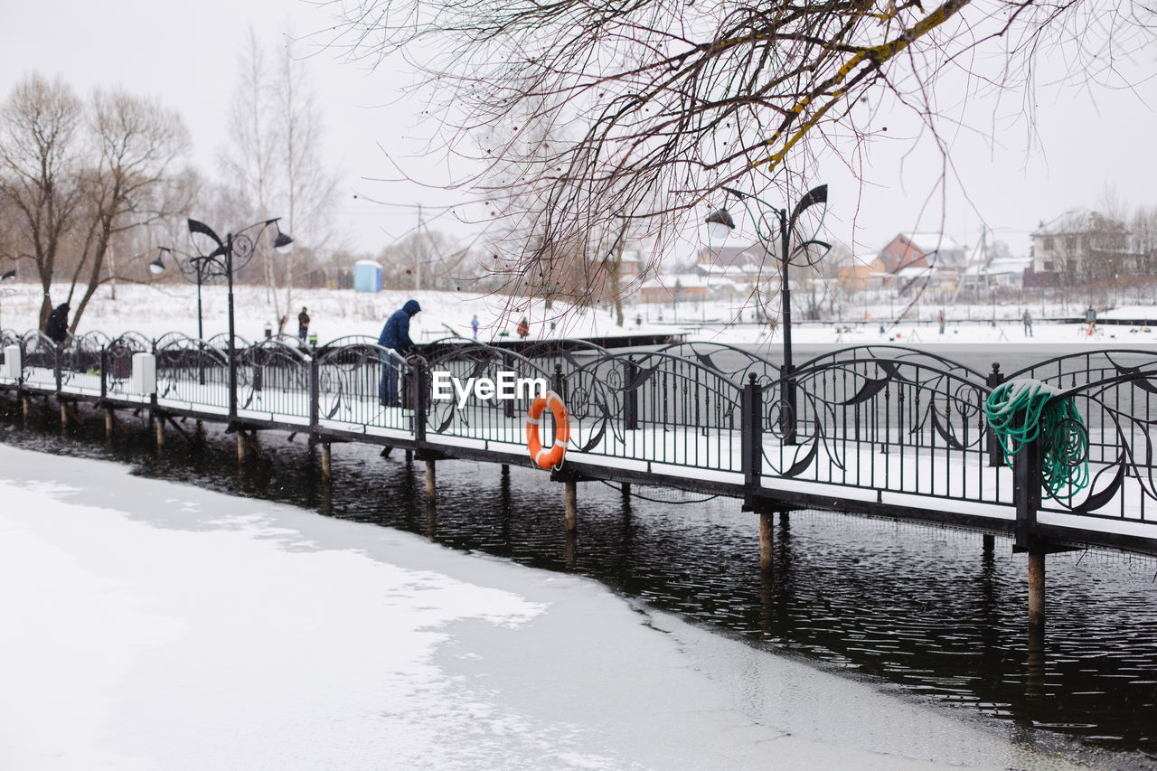 SCENIC VIEW OF RIVER DURING WINTER