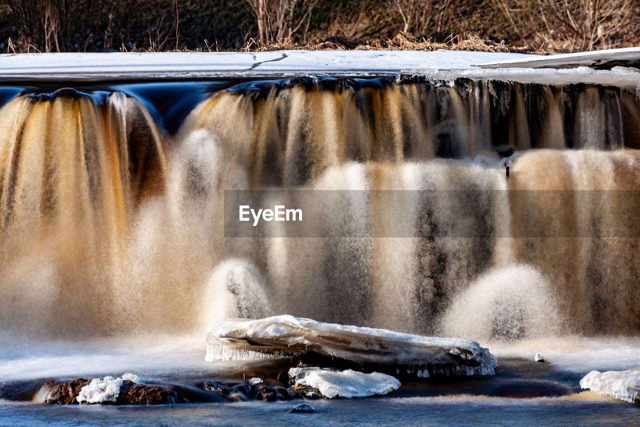 WATER FLOWING IN DAM