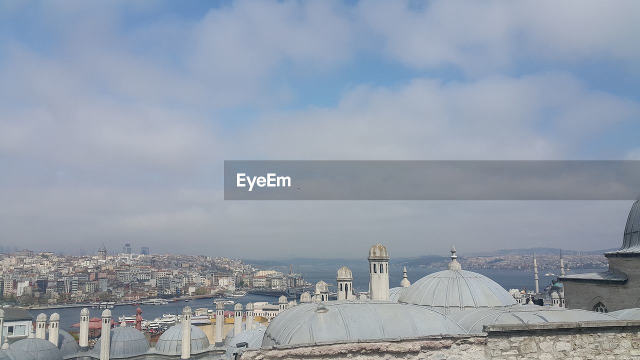 PANORAMIC SHOT OF BUILDINGS AGAINST SKY