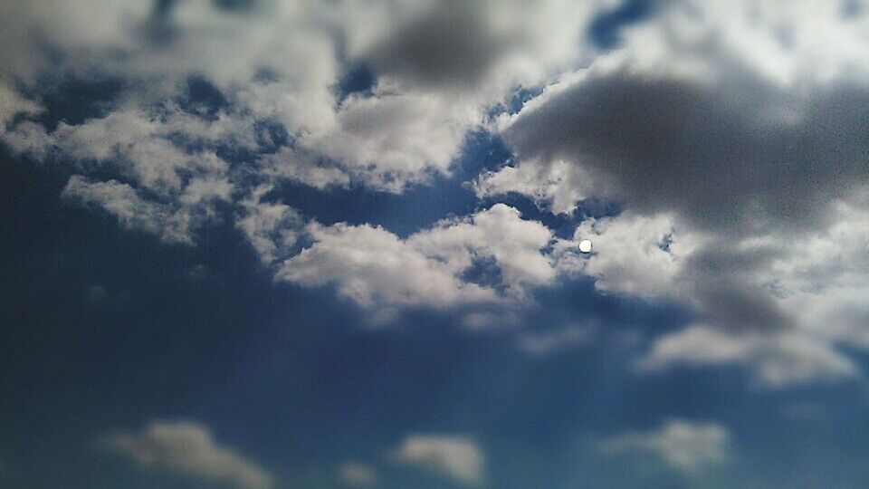 LOW ANGLE VIEW OF CLOUDY SKY AT SUNSET