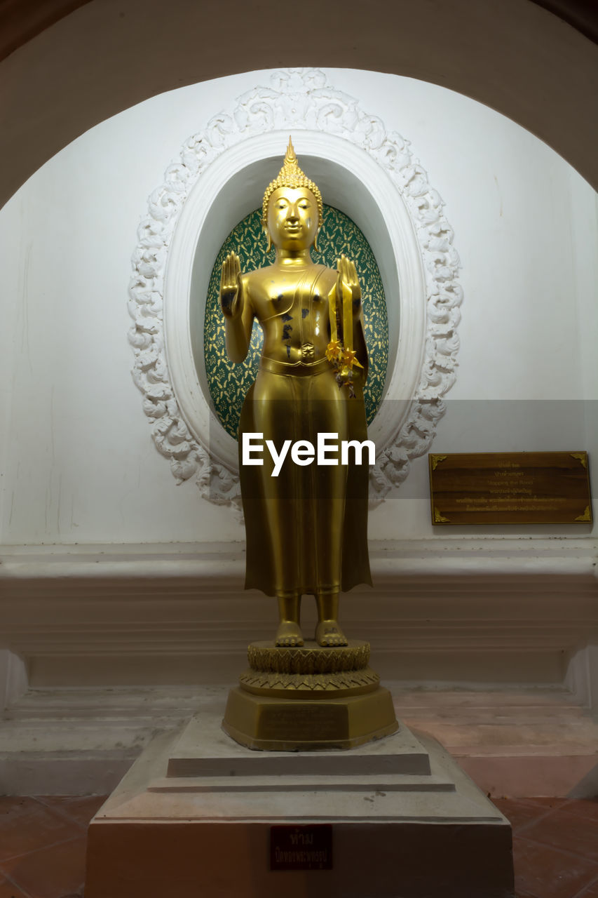 BUDDHA STATUE