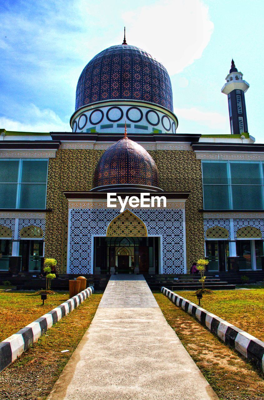 FACADE OF TEMPLE