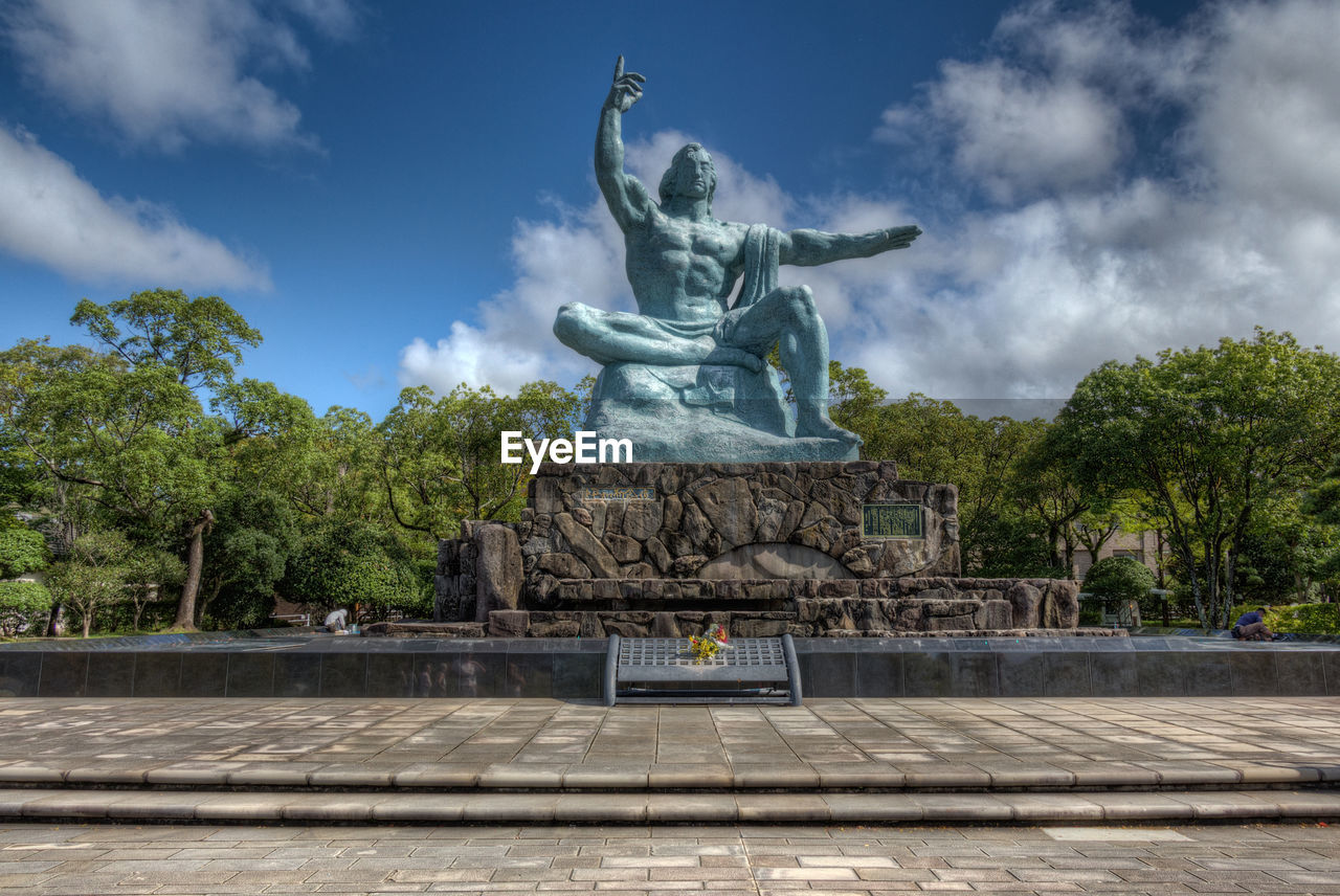 Nagasaki peace statue