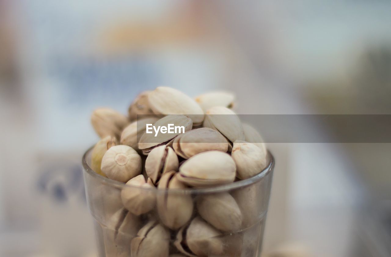 HIGH ANGLE VIEW OF CHOCOLATE IN CONTAINER