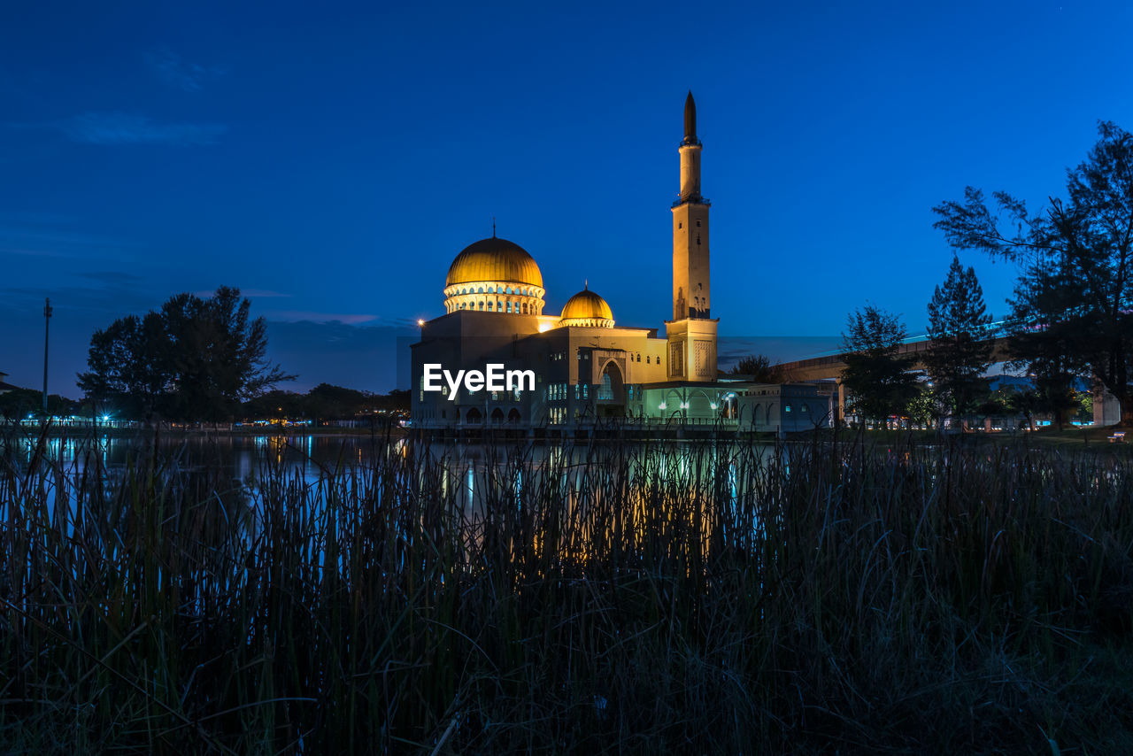 Mosque scenery during sunrise, blue hour, reflection	