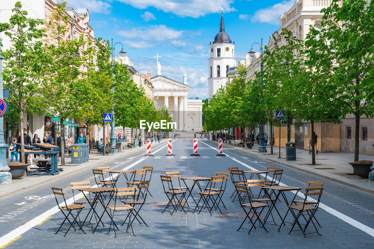 VIEW OF CITY STREET AND BUILDINGS