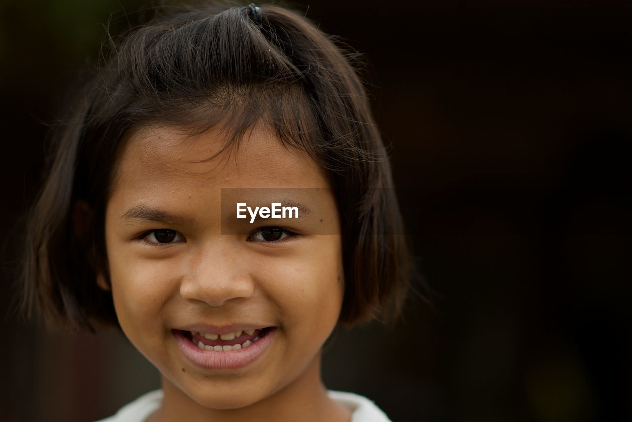 Portrait of smiling girl