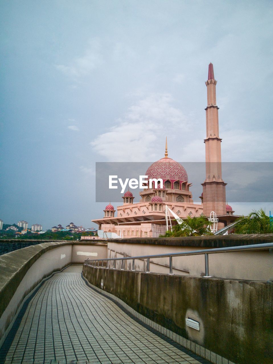 Putrajaya mosque, kuala lumpur malaysia. 