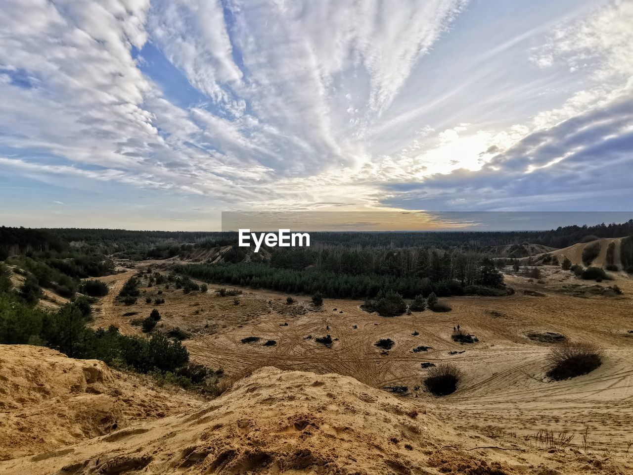 PANORAMIC VIEW OF LANDSCAPE AGAINST SKY