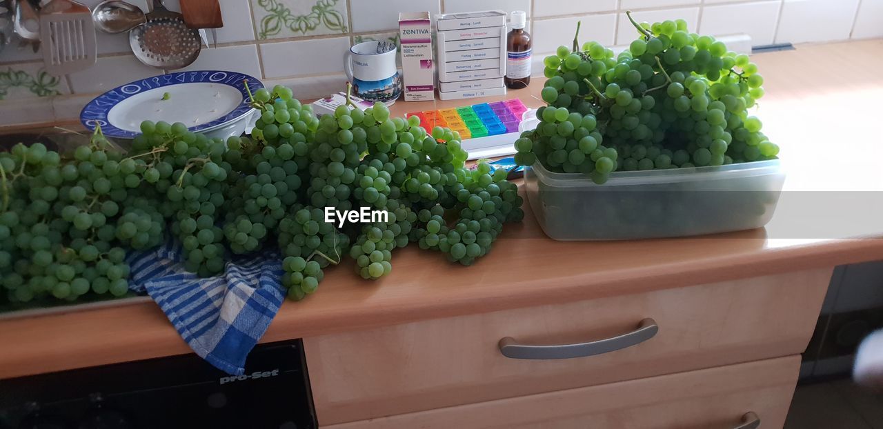 HIGH ANGLE VIEW OF VEGETABLES IN KITCHEN AT RESTAURANT