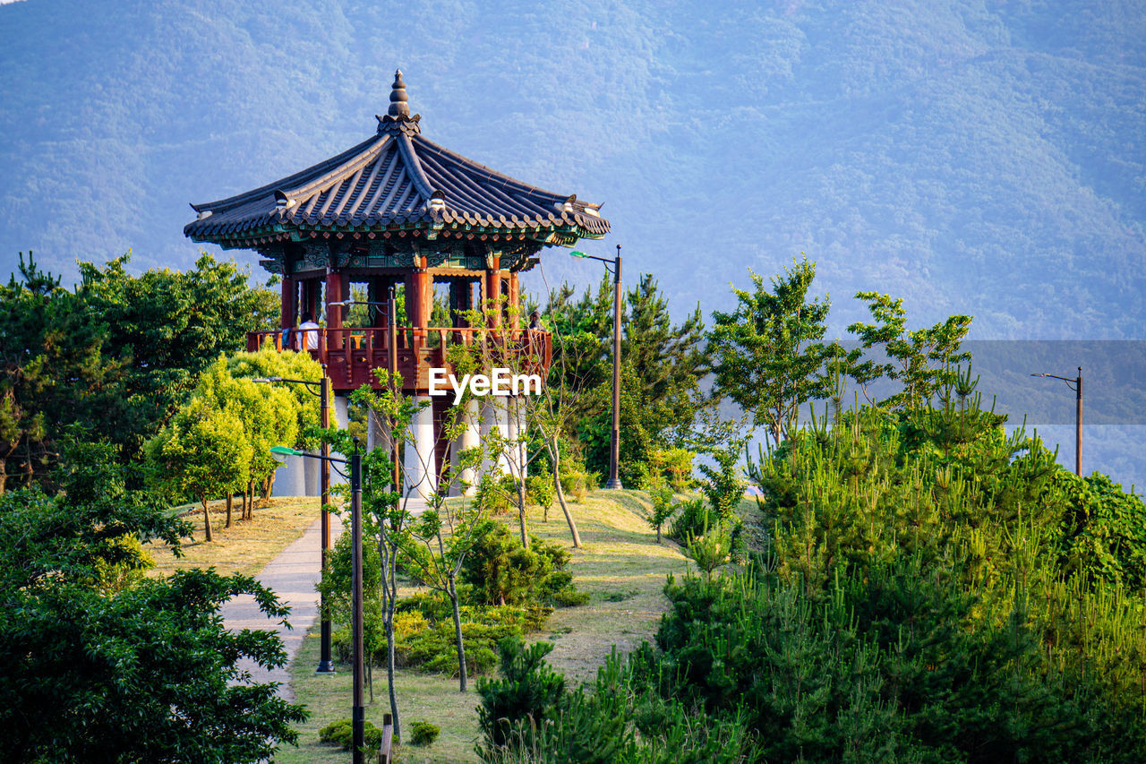 GAZEBO IN BUILDING