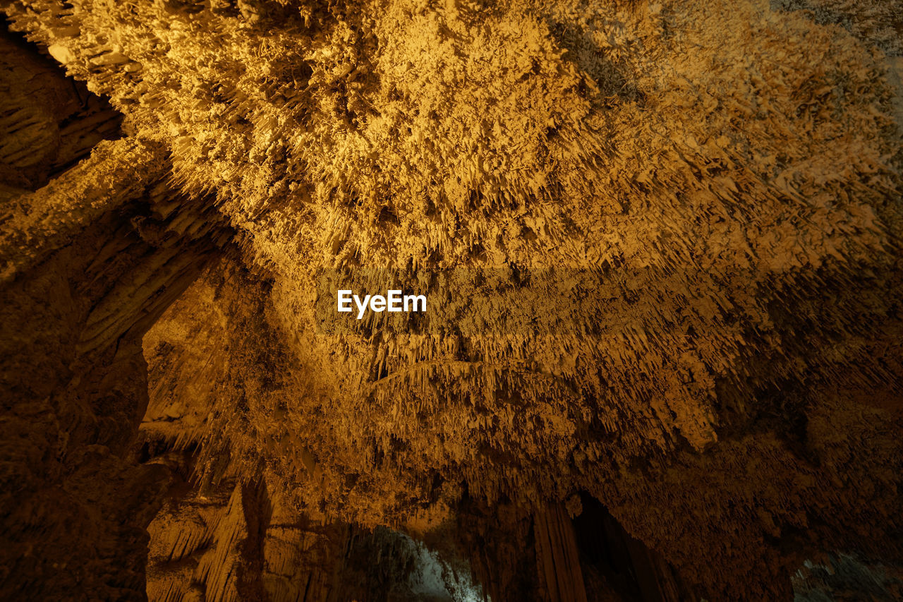 FULL FRAME SHOT OF ROCK FORMATION