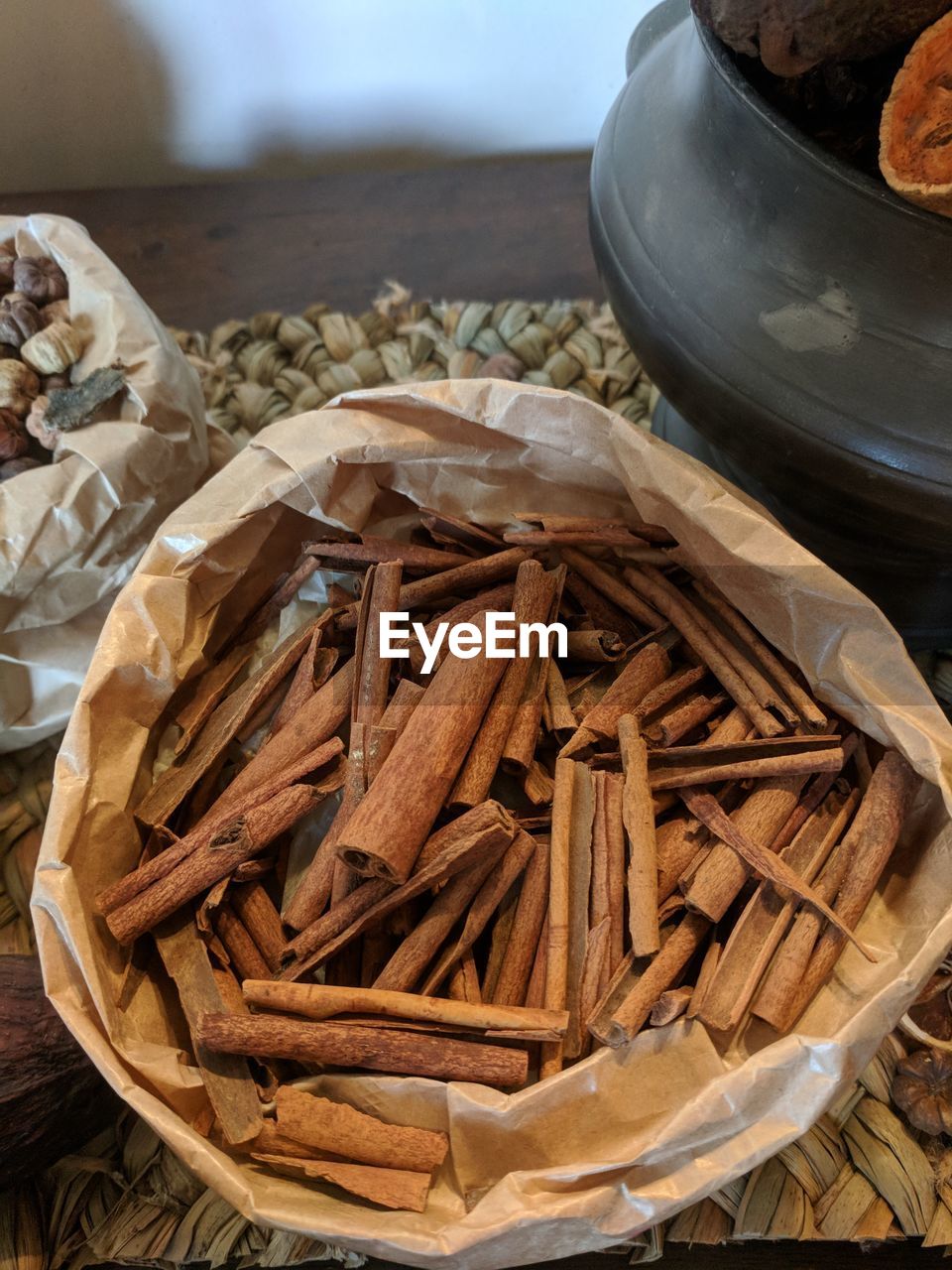 HIGH ANGLE VIEW OF WICKER BASKET IN BACKGROUND