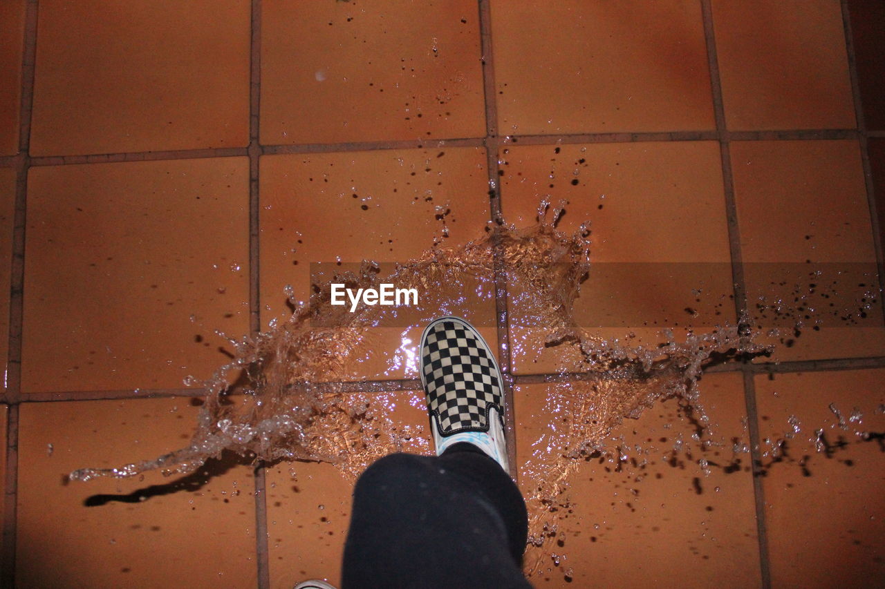 Splashing water on the floor