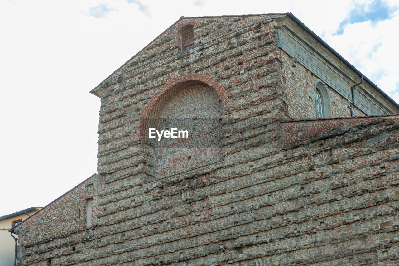 architecture, built structure, building exterior, sky, low angle view, place of worship, history, building, brick, the past, no people, cloud, day, wall, nature, brick wall, old, wall - building feature, outdoors, window, religion, facade, house, travel destinations