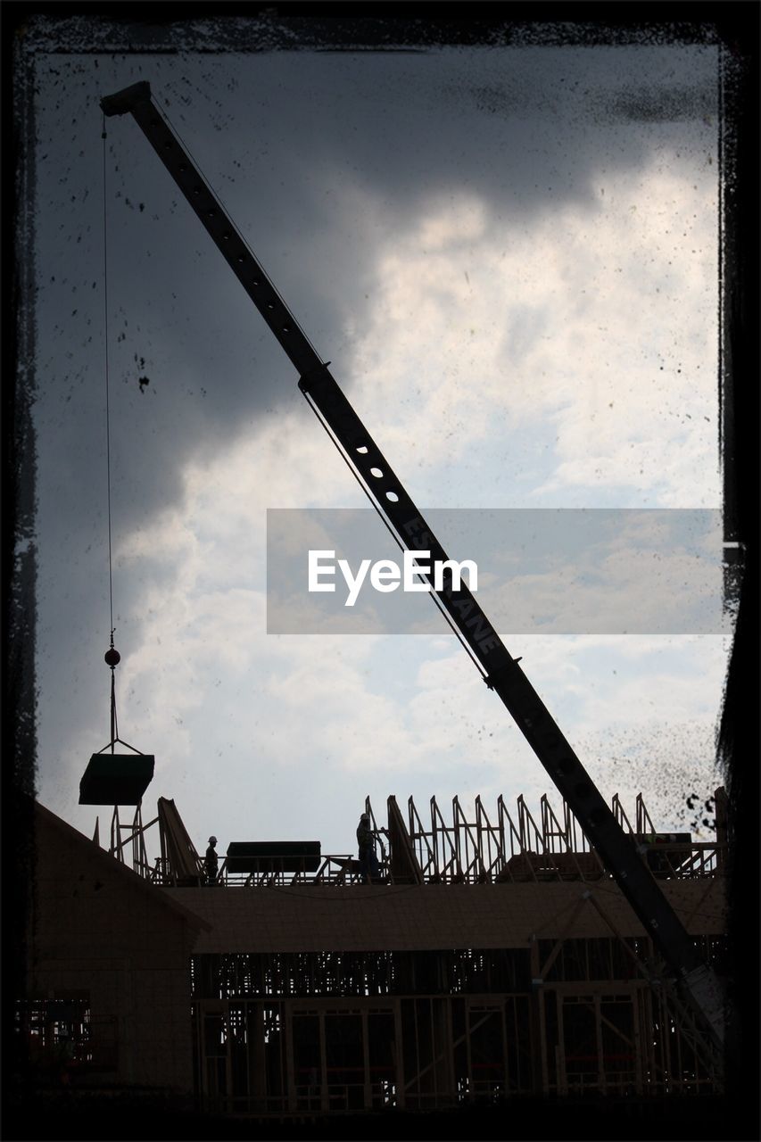 LOW ANGLE VIEW OF CLOUDY SKY