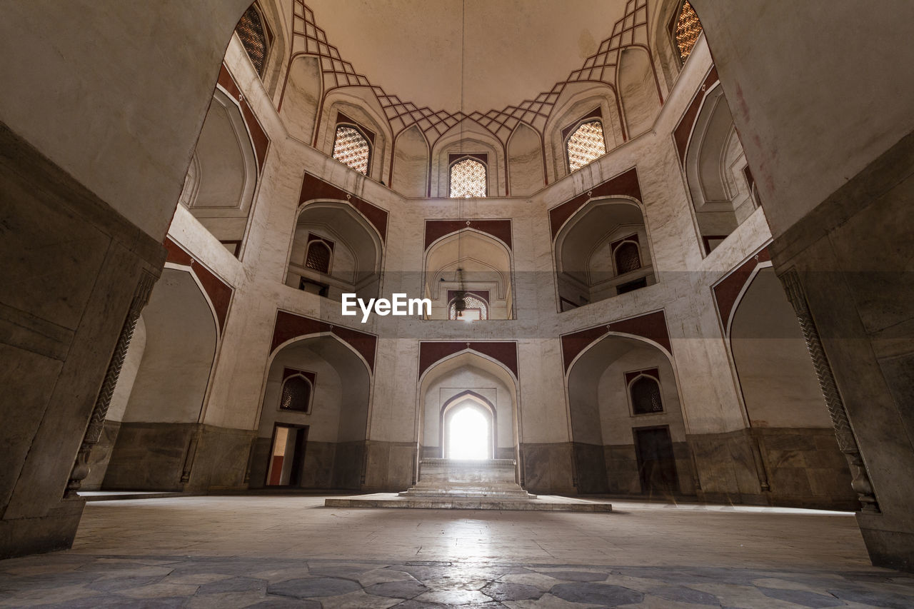 Interior shot of humayun's tomb. shot of a grave in an indian monument.