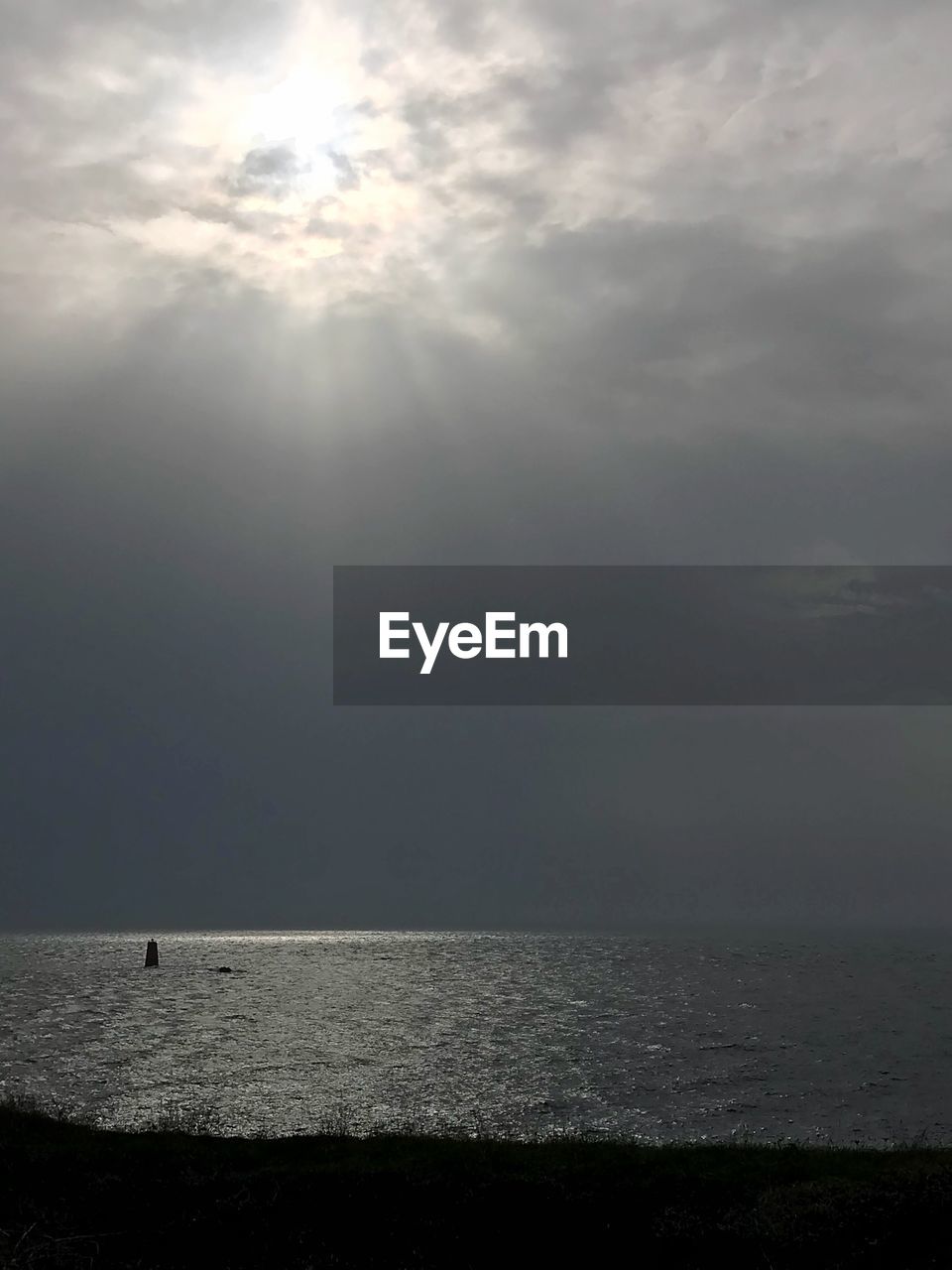 IDYLLIC SHOT OF SEA AGAINST SKY