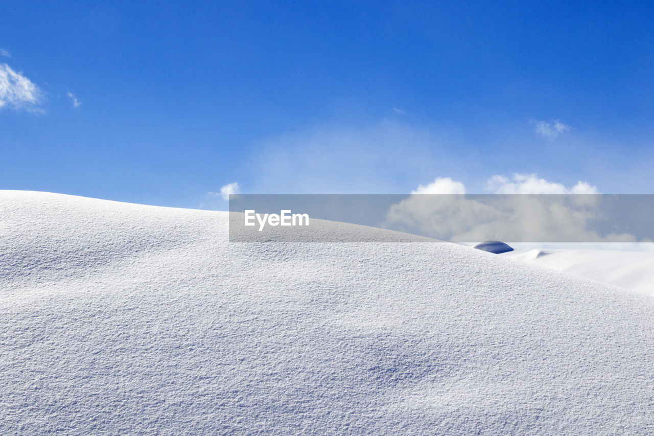 Snow background, snow texture and pattern wallpaper, white color.