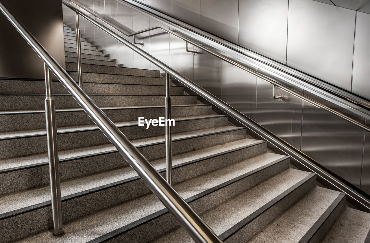 HIGH ANGLE VIEW OF ESCALATOR AND BUILDING