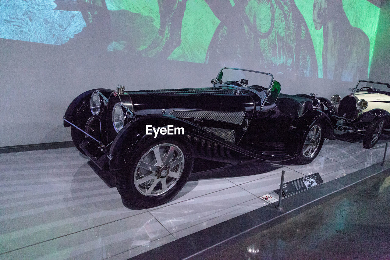 CLOSE-UP OF BICYCLE ON CAR