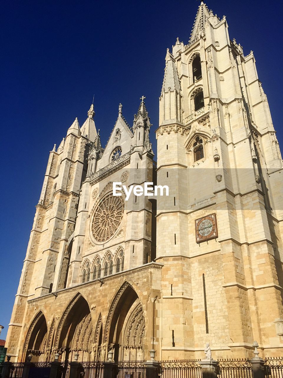 LOW ANGLE VIEW OF CHURCH AGAINST SKY