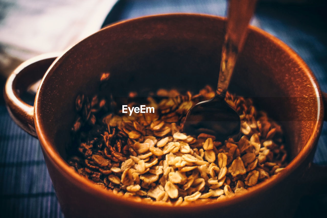 Close-up of oatmeal in bowl on table
