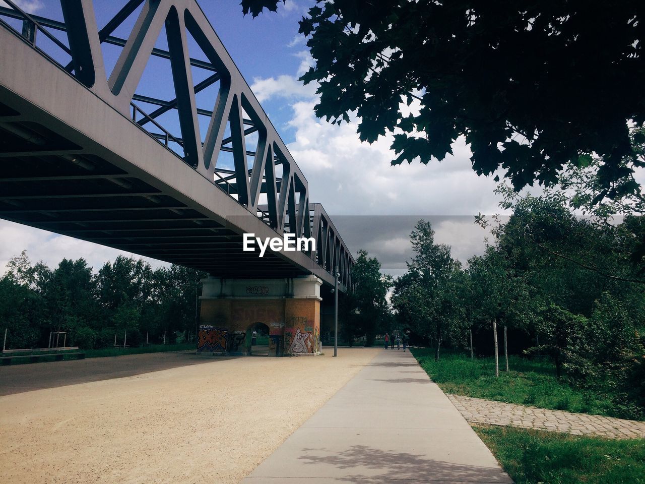 VIEW OF BRIDGE AGAINST SKY