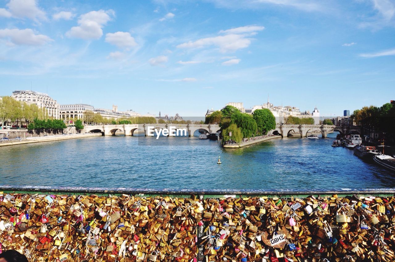 Love locks on pont des arts