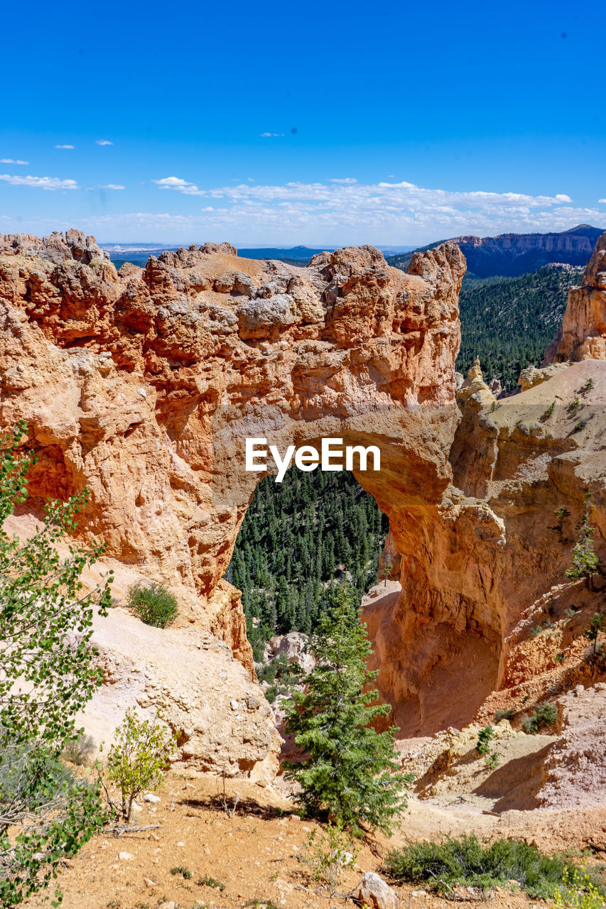 Rock formations in bryce canyon