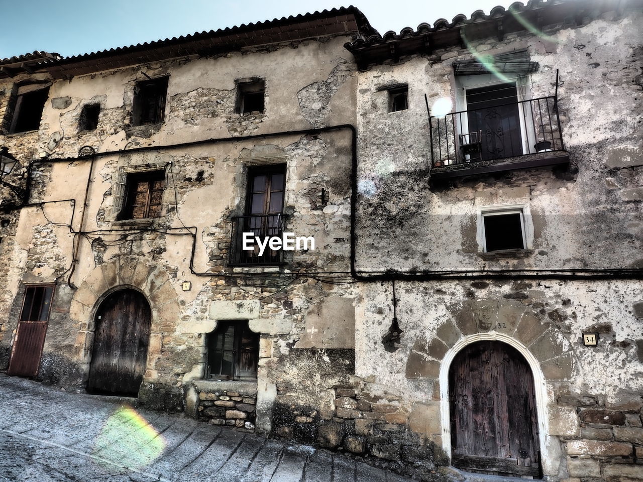 ABANDONED BUILDING WITH WINDOWS