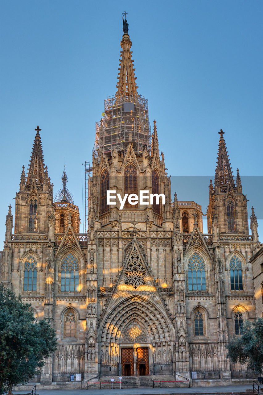 The gothic cathedral of barcelona early in the morning with no people