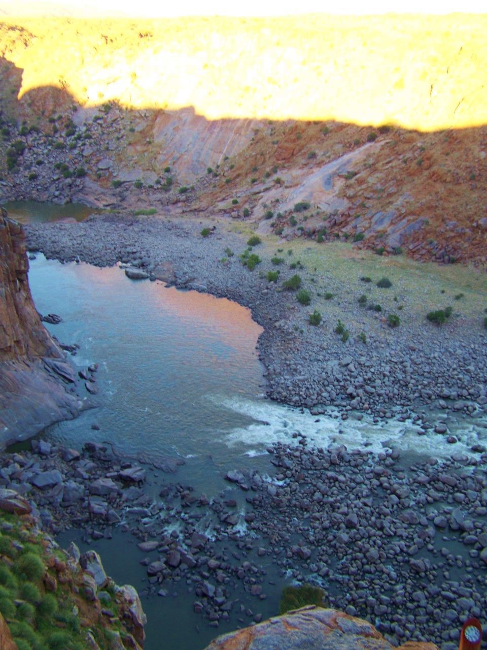 SCENIC VIEW OF LANDSCAPE AND WATER