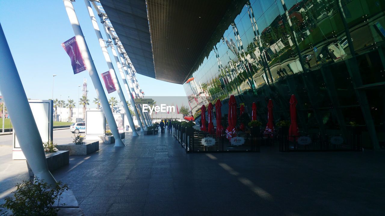 PANORAMIC VIEW OF CITY STREET