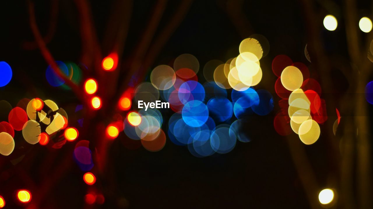 DEFOCUSED LIGHTS AT NIGHT