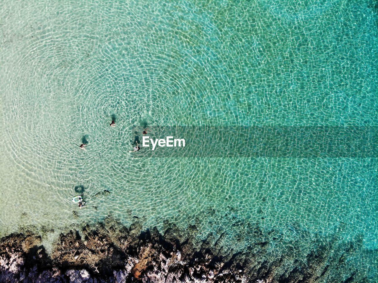 HIGH ANGLE VIEW OF BEACH