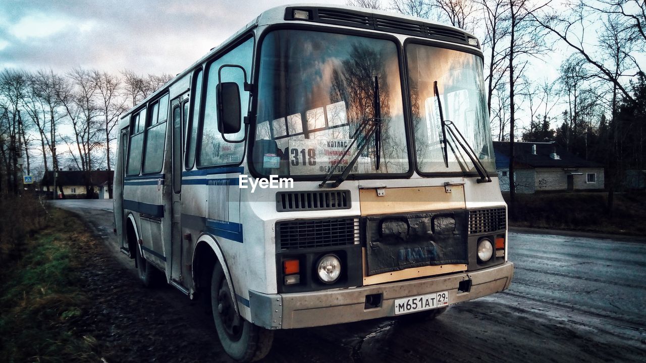 VIEW OF BUS ON ROAD