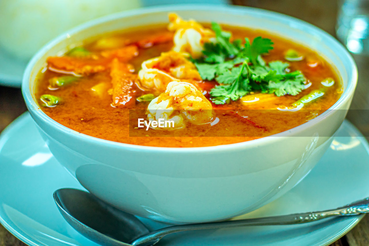 Tom yum goong spicy shrimp soup tom yum goong is one of thailand popular soup dishes