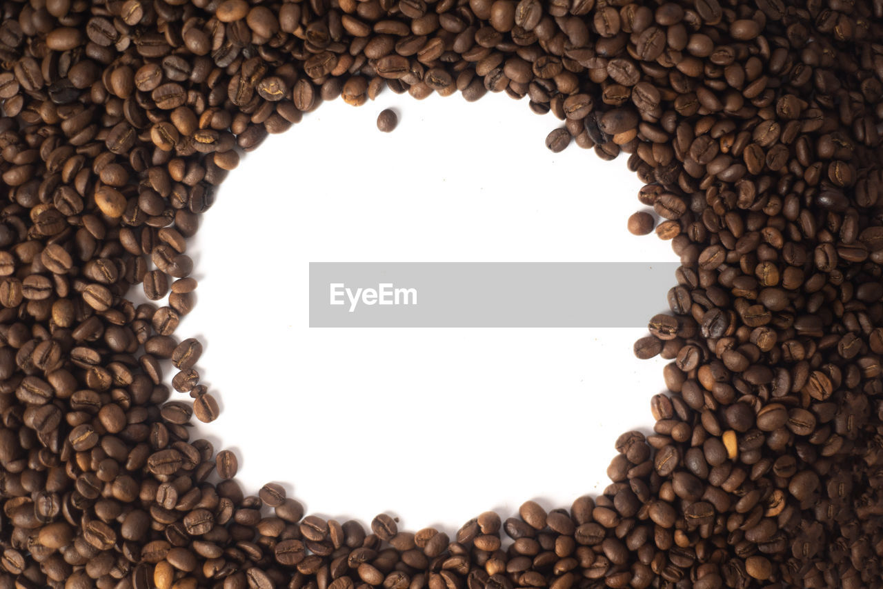 DIRECTLY ABOVE SHOT OF COFFEE BEANS