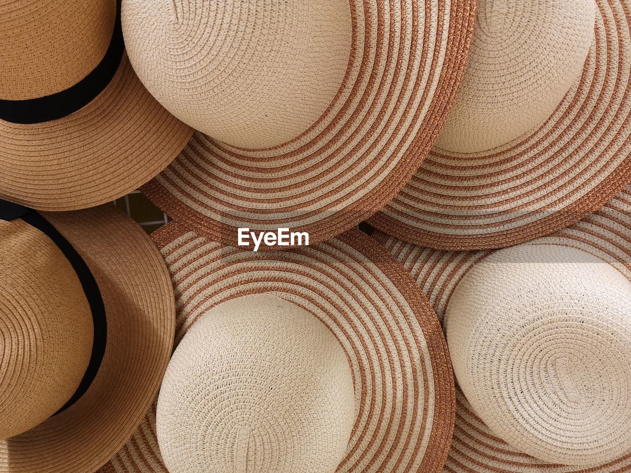 Women's straw hats for sale