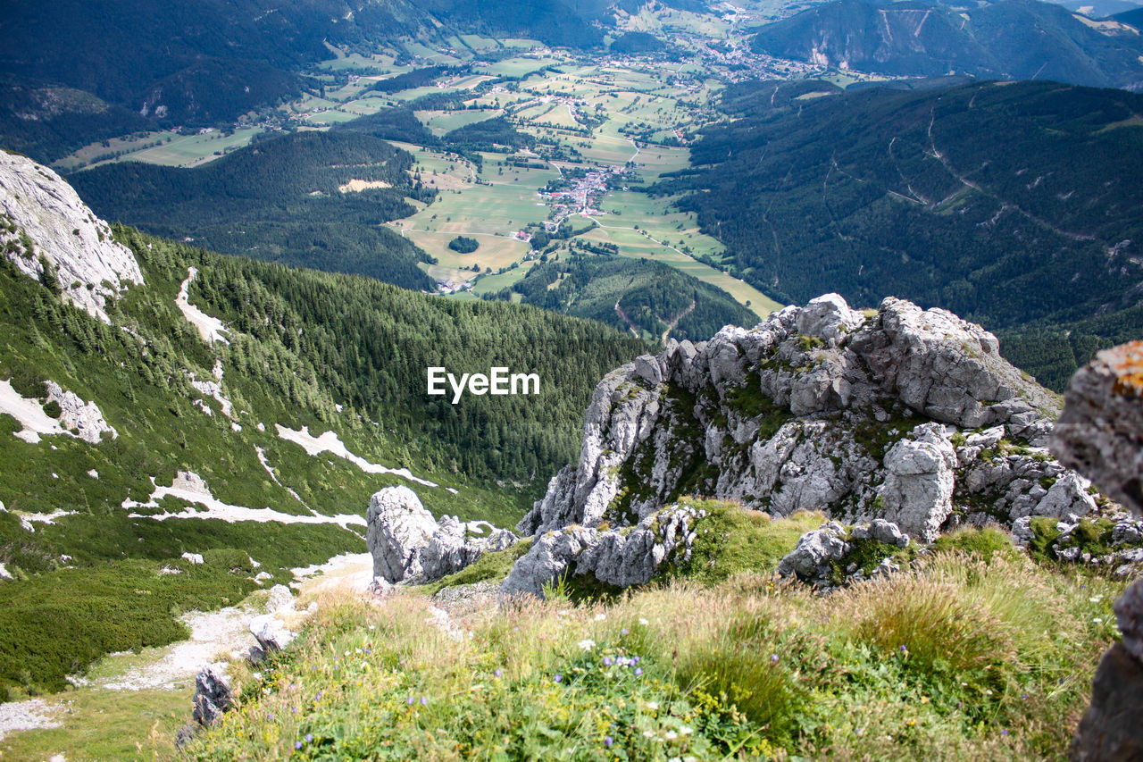 SCENIC VIEW OF ROCKY MOUNTAINS