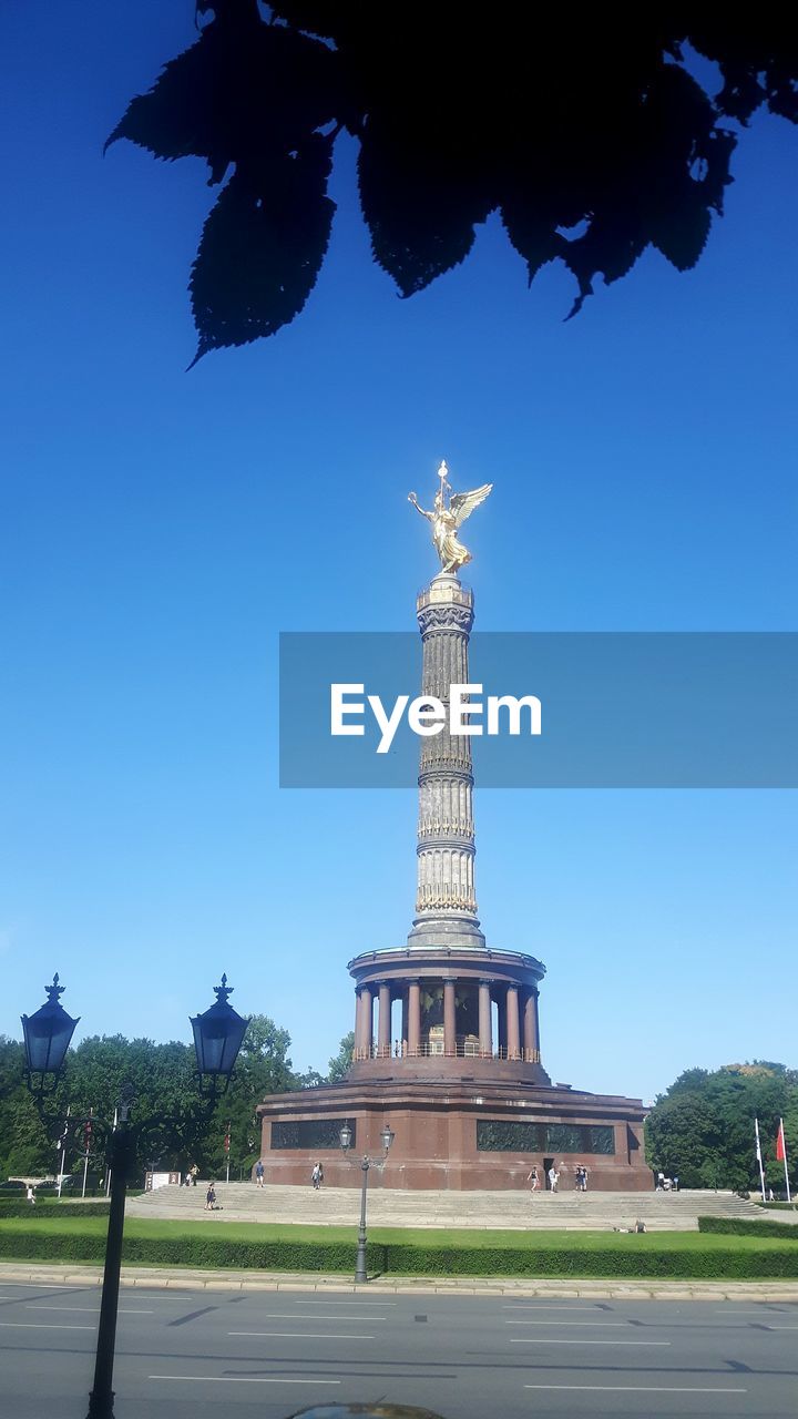 VIEW OF MONUMENT AGAINST CLEAR SKY