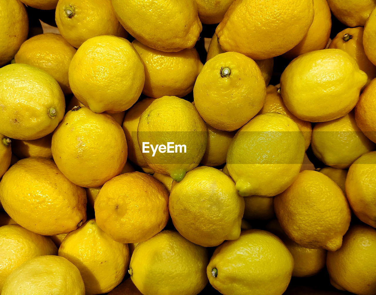Full frame shot of lemons i n market
