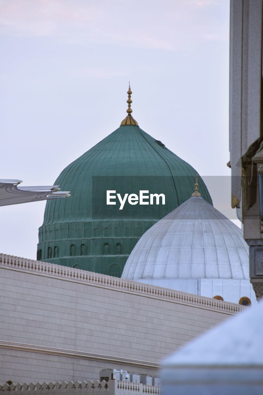 The green dome of the nabawi mosque, madinah saudi arabia