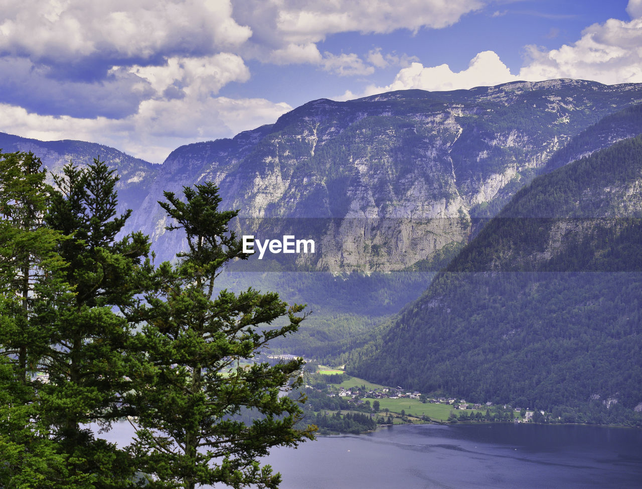 SCENIC VIEW OF MOUNTAIN AGAINST SKY