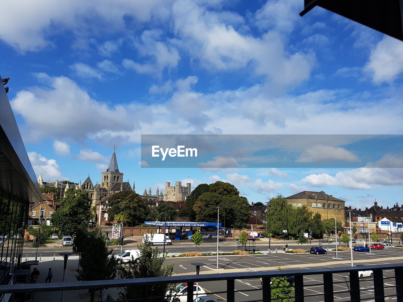 PANORAMIC VIEW OF CITY AGAINST SKY